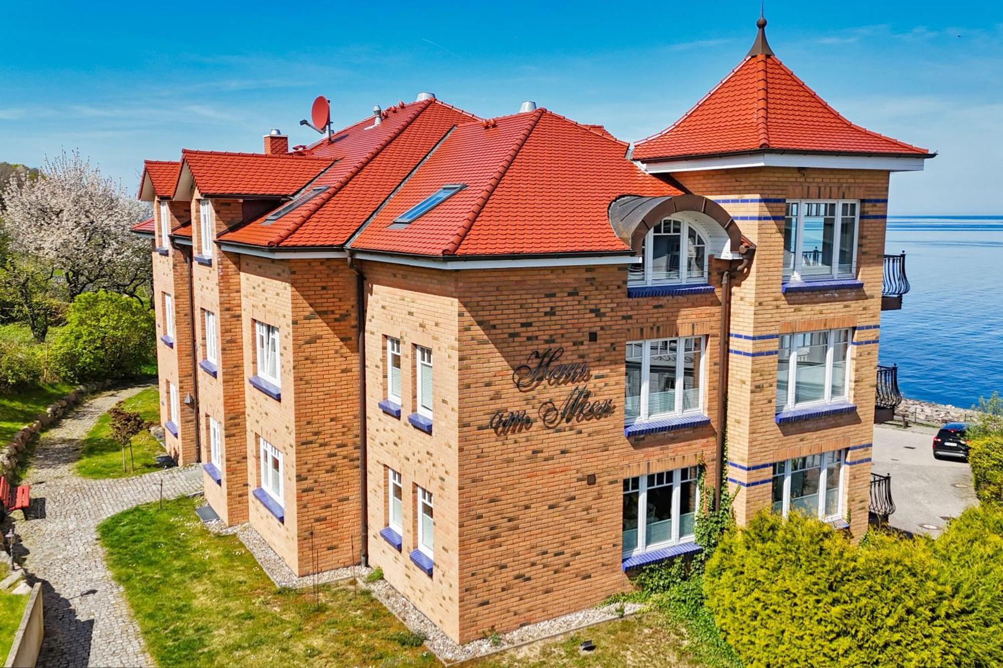 Ferienwohnung Mit Traumhaftem Meerblick - Haus Am Meer Fewo 02 Lohme Exterior foto
